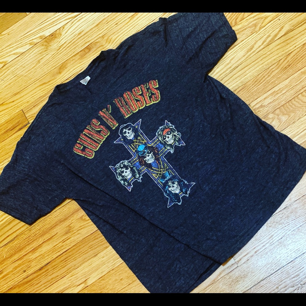 Guns N’ Roses t-shirt.